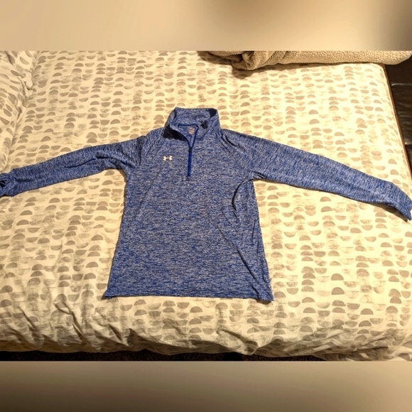 Under Armour Tops - Under Armor quarter zip Womens Heat Gear